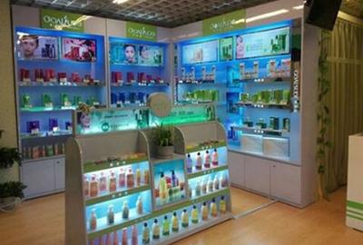 重慶化妝品加盟與零售 機(jī)遇、挑戰(zhàn)與成功之道